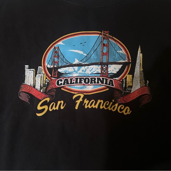 Brandy Melville Cropped Graphic Sweater/Crewneck - Picture 4 of 6